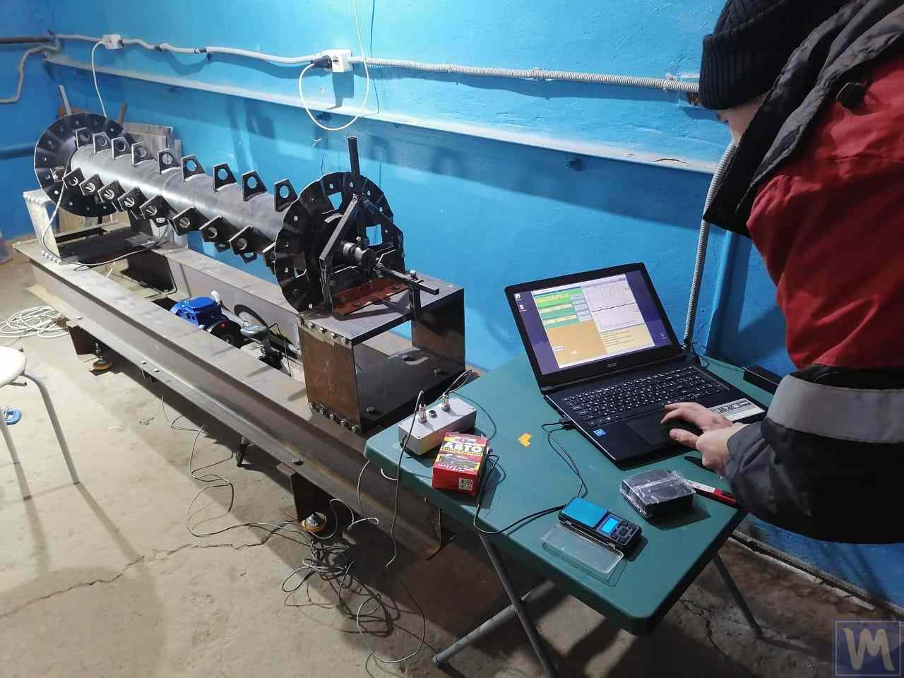 An older balancing machine being upgraded with the modern Balanset-1A OEM measuring system.